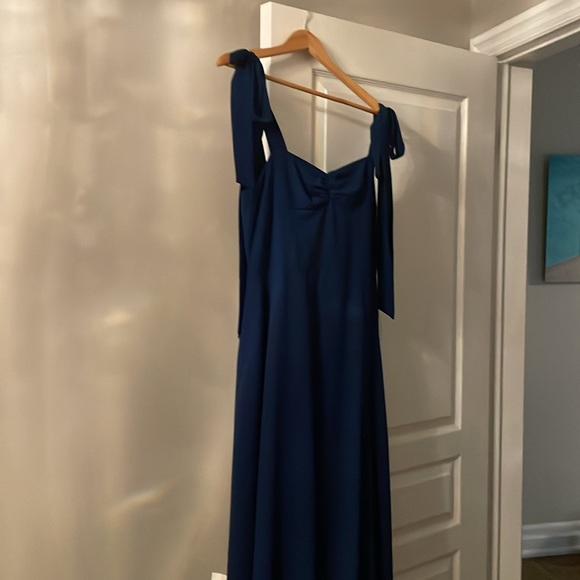 💙 NEW Maxi Dress Alexia Admor - Picture 9 of 10